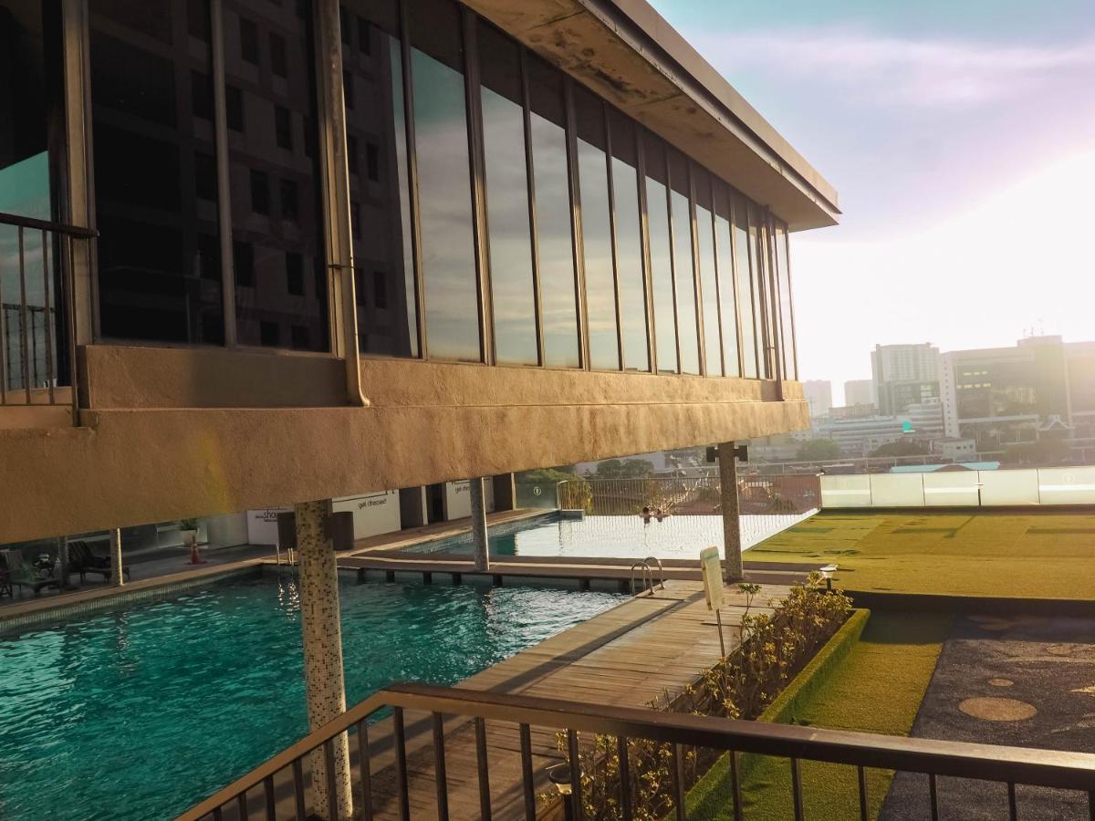 The Honeymoon Haven - 99 Residences Malacca Екстер'єр фото