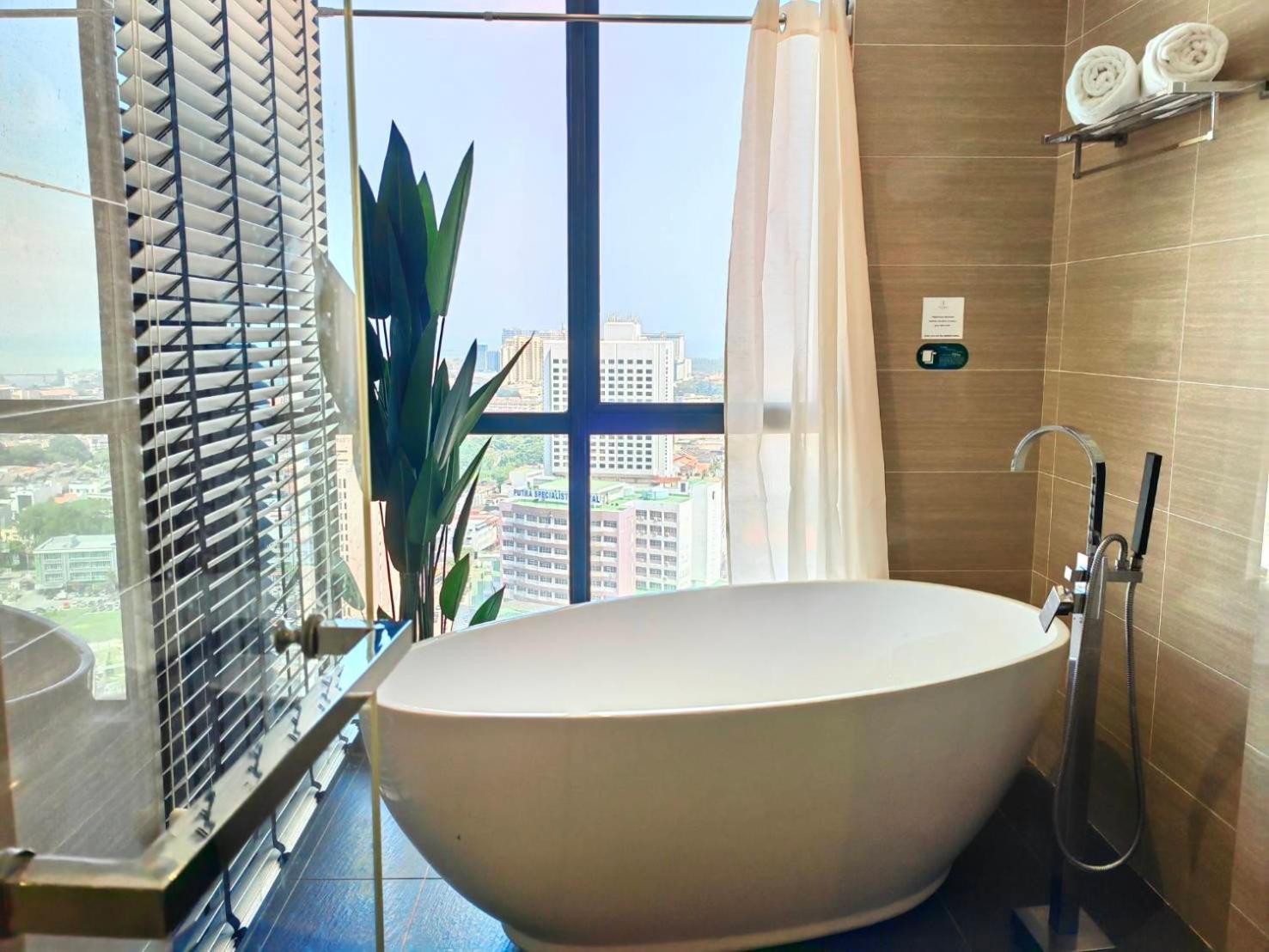 The Honeymoon Haven - 99 Residences Malacca Екстер'єр фото